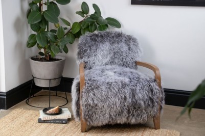sheepskin armchair black/grey
